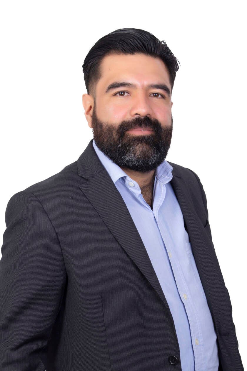 Mtro. Eduardo Flores